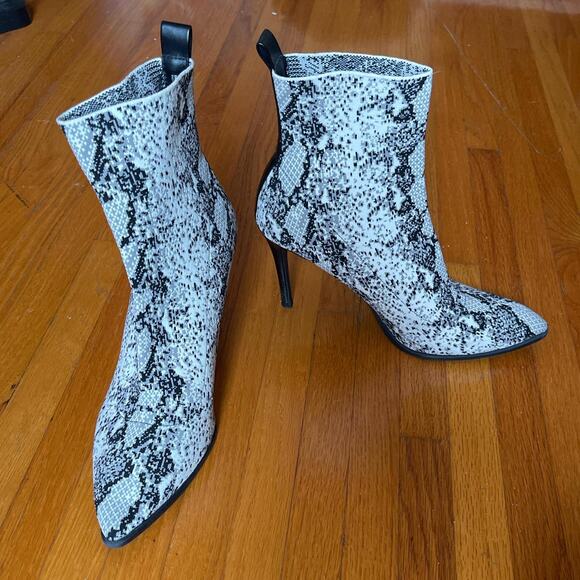 White and black snake print - Picture 4 of 5